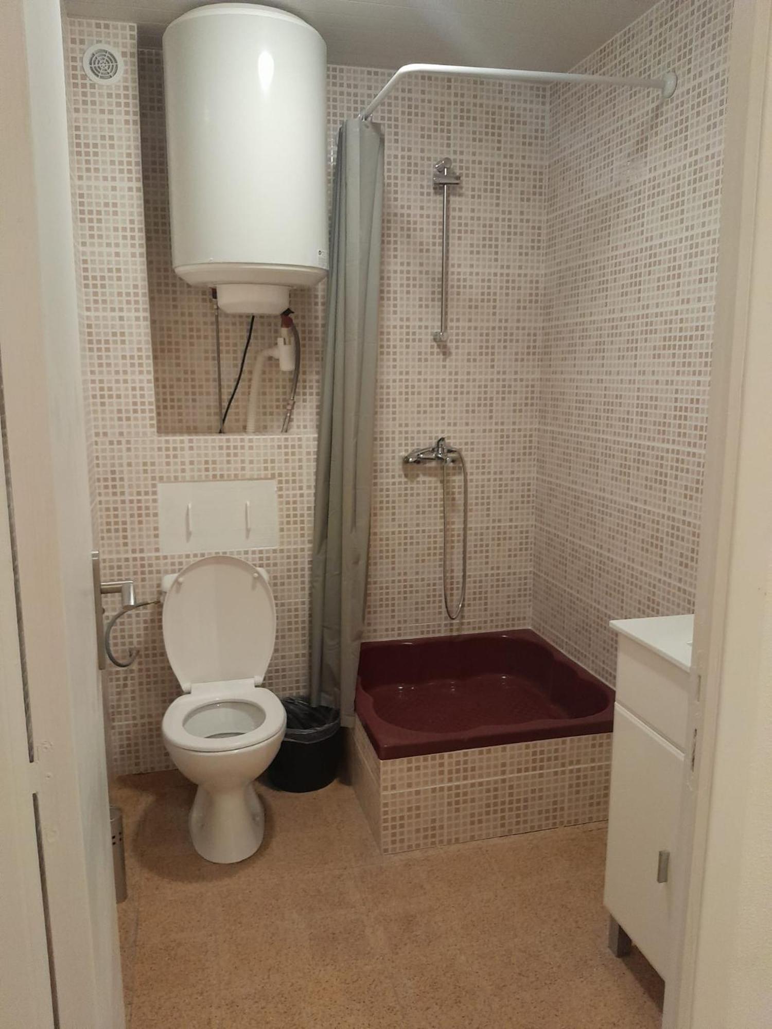Charmant Studio Avec Balcon 2 Perpignan Ngoại thất bức ảnh